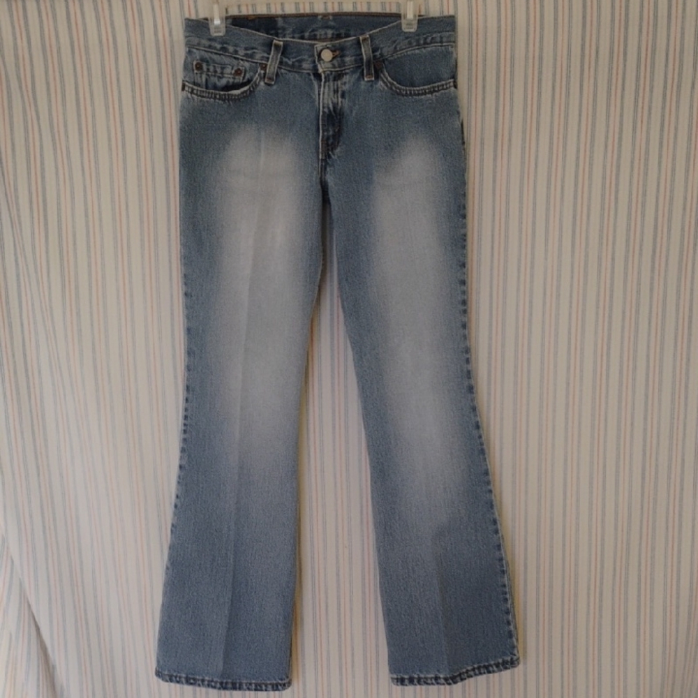 Levis 514 Super Low Light Blue Flared Leg Jeans *Vintage* 5M